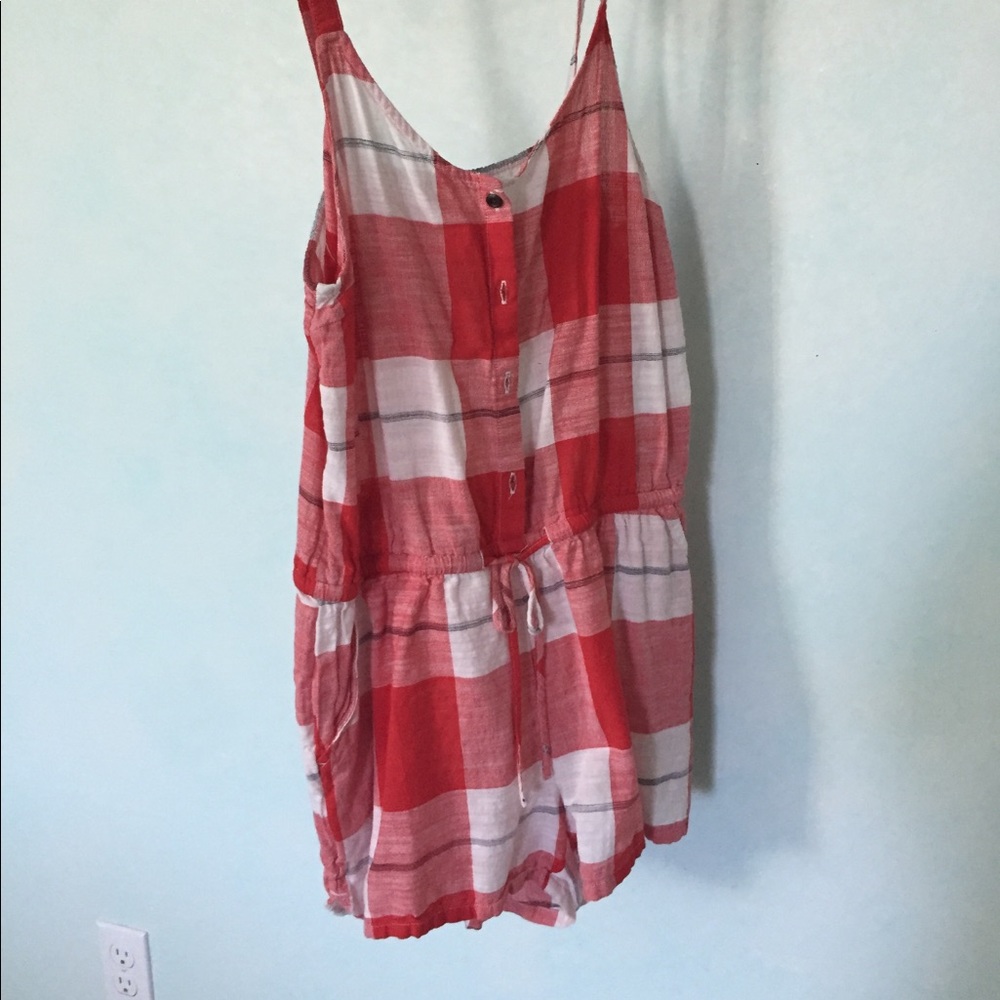 Red and white jumper